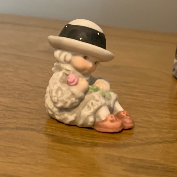 Kim Anderson’s «THINKING OF YOU...
BRINGS SWEET MEMORIES" GIRL SITTING,New - Picture 3 of 14